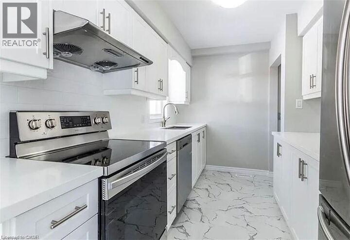 Property Photo: 116 Siebert Avenue Main ON N2C 2A8