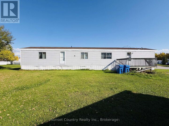 Property Photo:  9 Cedar Bay  ON P8N 1H5 