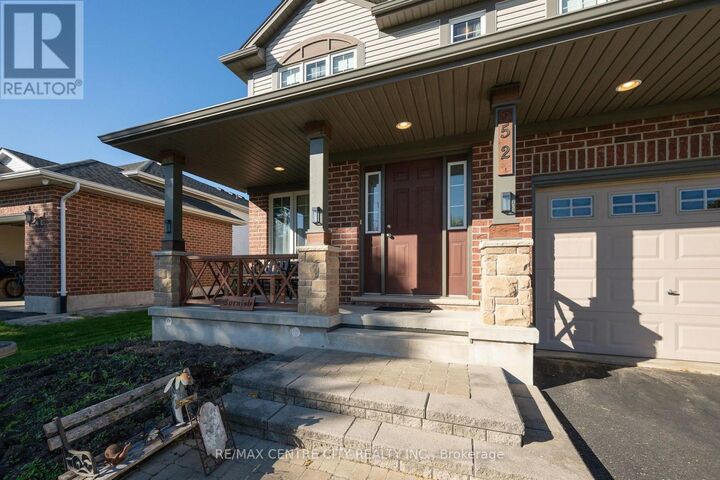 Property Photo:  52 Pine Valley Drive  ON N5R 5J5 