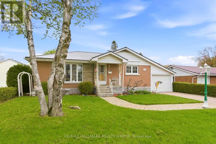 Property Photo:  23 Aldershot Avenue  ON K6V 2P7 