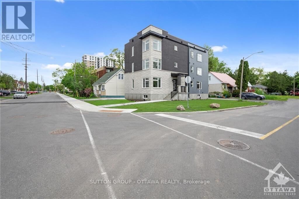 Property Photo:  183 Presland Road  ON K1K 2C1 