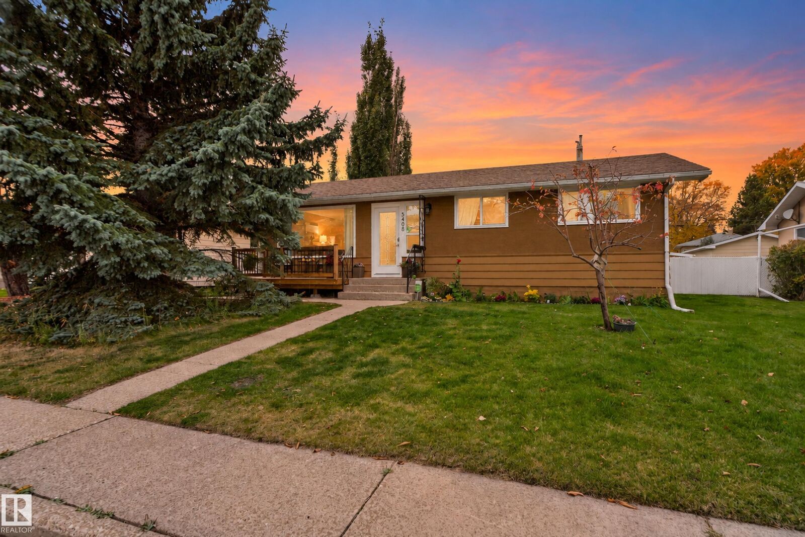 Property Photo: 5408 47A Street AB T9A 1E8