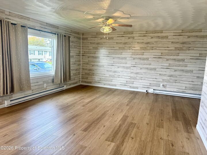 Property Photo:  209 Pleasant View Drive  PA 18407 