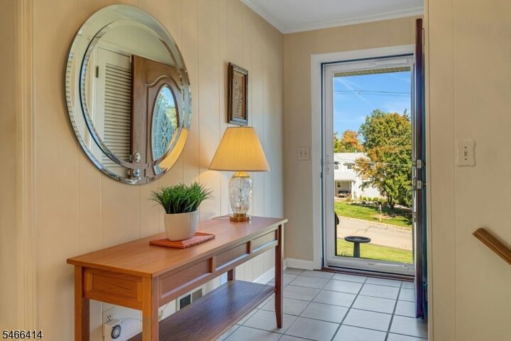 Property Photo:  14 Wedgewood Ln  NJ 07960 
