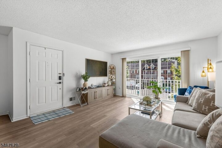 Property Photo:  1009 Breckenridge Dr  NJ 08876 