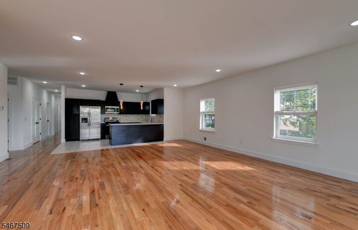 Property Photo:  2 Cleveland St 2  NJ 07109 