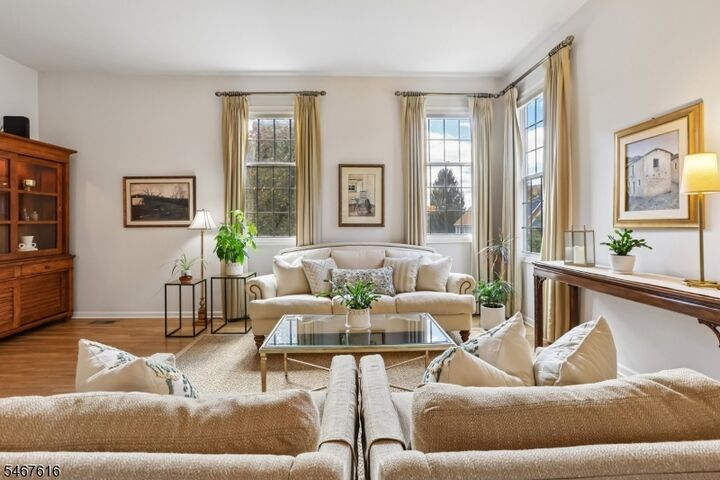 Property Photo: 22 Dowitcher Ct NJ 07470