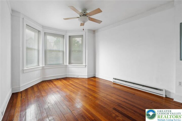Property Photo: 728 E 6th Street 2 PA 18015