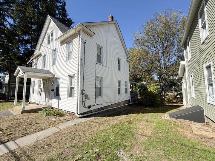 Property Photo: 128 Centre Street PA 18301