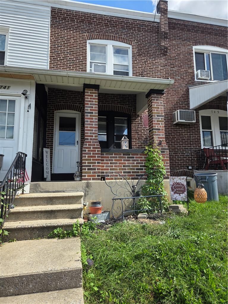 Property Photo:  743 S 10th Street  PA 18103 