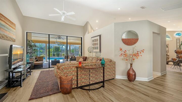 Property Photo: 7975 Monticello Lane FL 34243