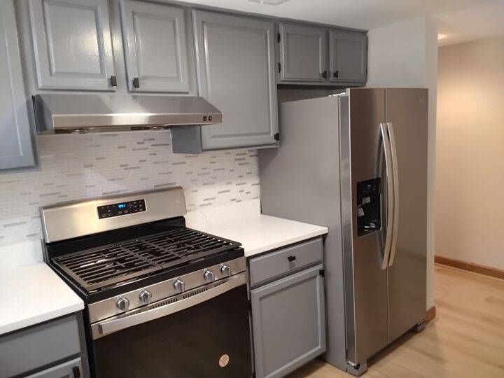 Property Photo: 2548 W Winnemac Avenue Garden IL 60625