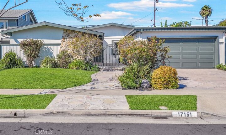 Property Photo:  17151 Treehaven  CA 92647 