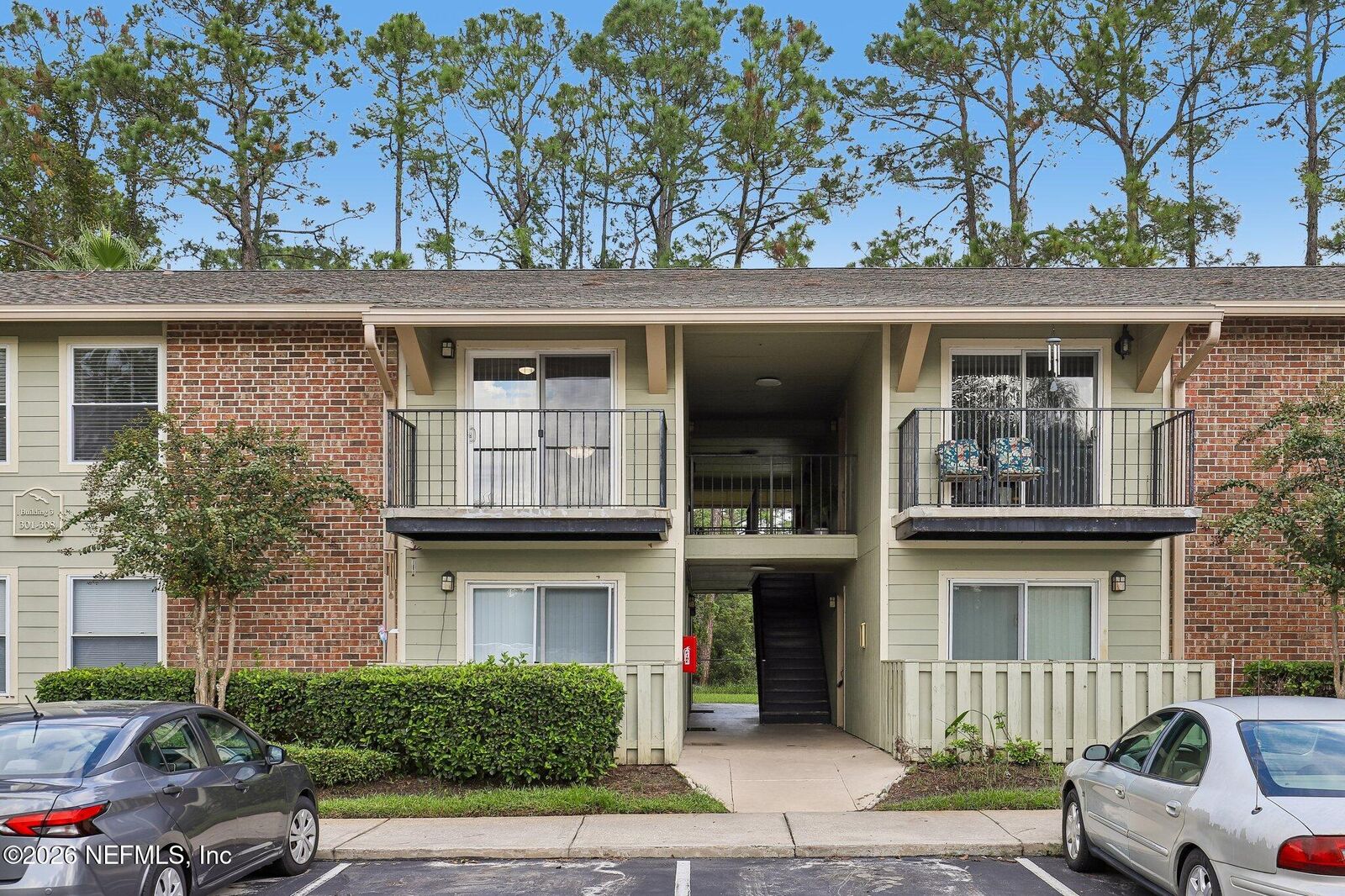 Property Photo: 3737 Loretto Road 305 FL 32223