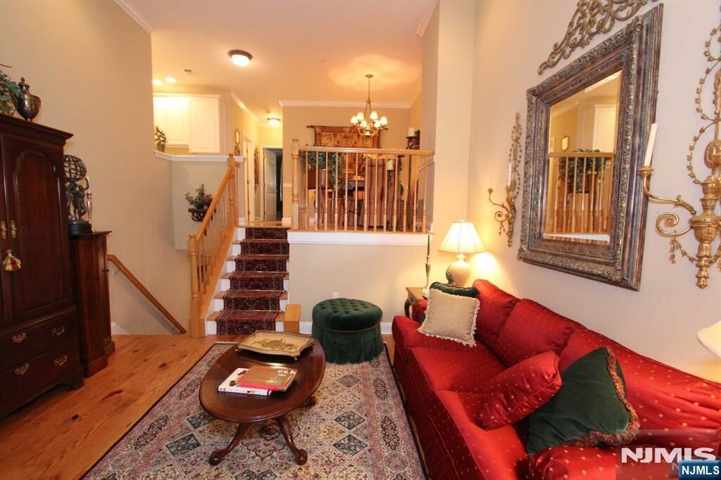 Property Photo: 291 Roslyn Court NJ 07093