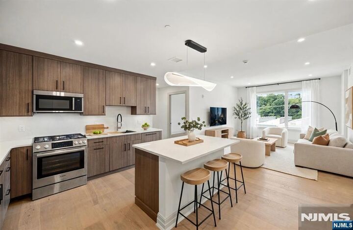 Property Photo:  921 Madison Street 508  NJ 07030 