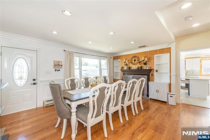 Property Photo:  308 Pine Street  NJ 07442 