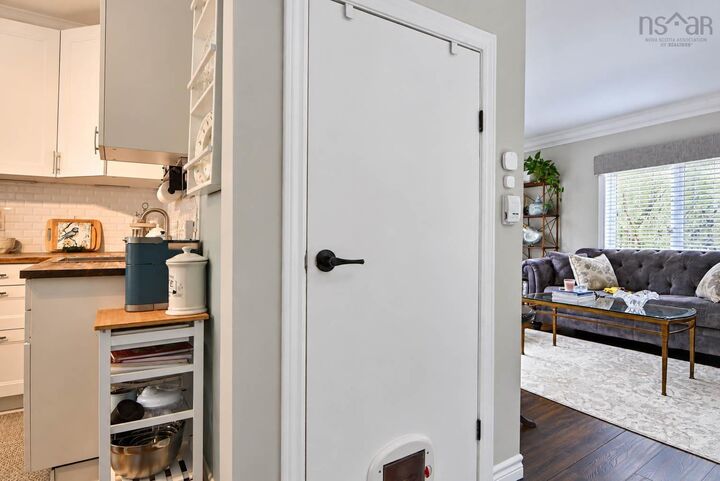 Property Photo:  10 Oak Street  NS B0K 1X0 