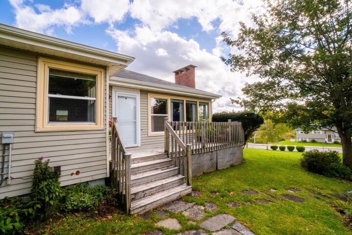 Property Photo:  59 Tremain Crescent  NS B0N 2T0 