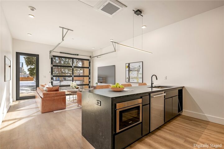 Property Photo:  905 SE 4th Street 106  AR 72712 