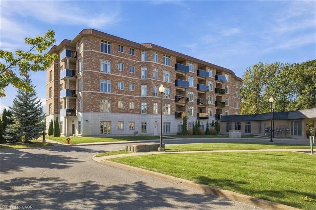 Property Photo:  8111 Forest Glen Drive 322  ON L2H 2Y7 