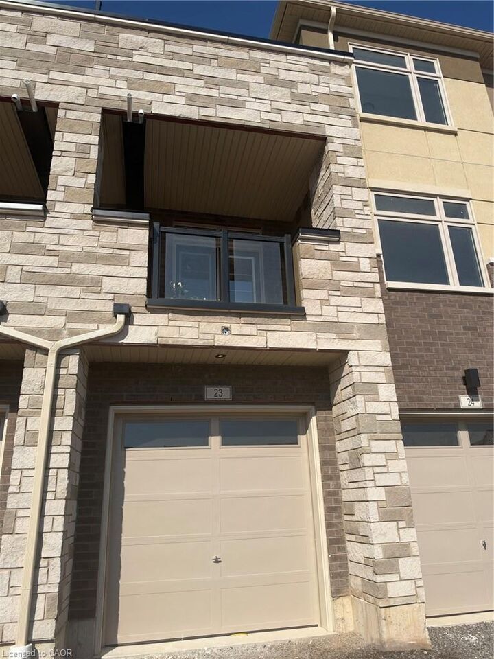 Property Photo:  859 North Waterdown Drive 20  ON L8B 2B1 