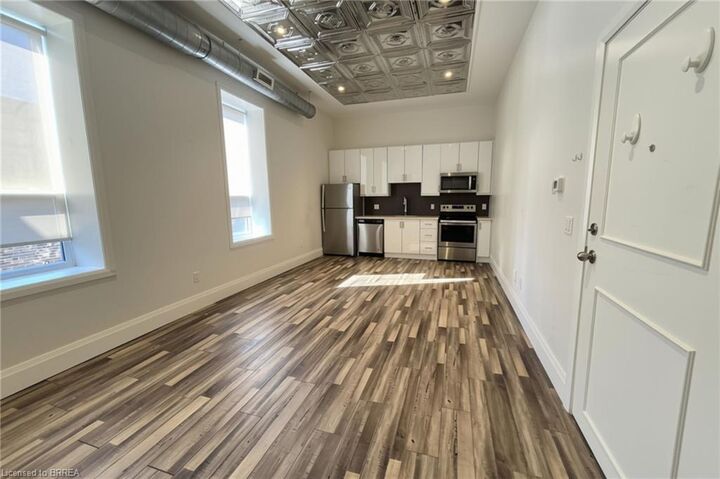 Property Photo:  140 Dalhousie Street 318  ON N3T 2J3 