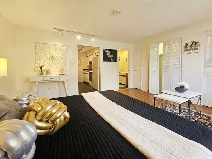 Property Photo: 10 Roberts St 22 MA 02145