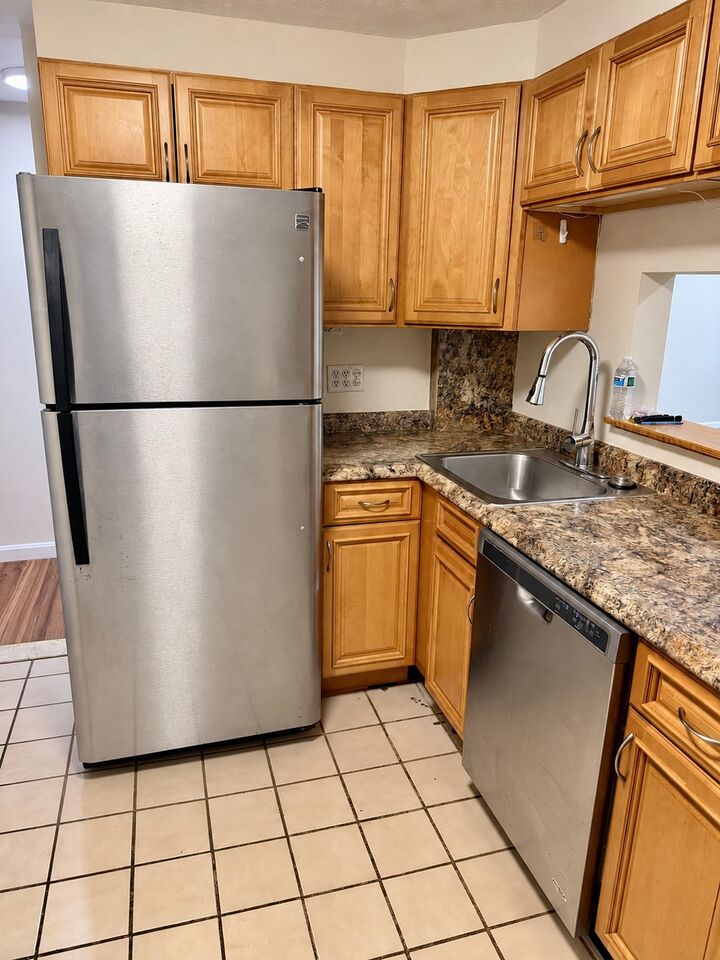 Property Photo:  1 Maude St 3  MA 02148 