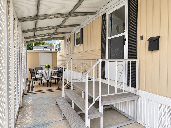 Property Photo:  131 Washington St 3 2  MA 02035 