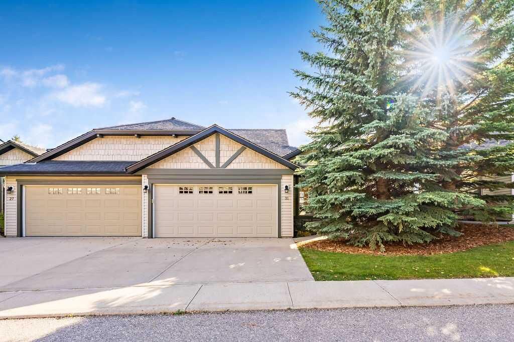 Property Photo:  31 Springbank Terrace SW  AB T3H 4S8 