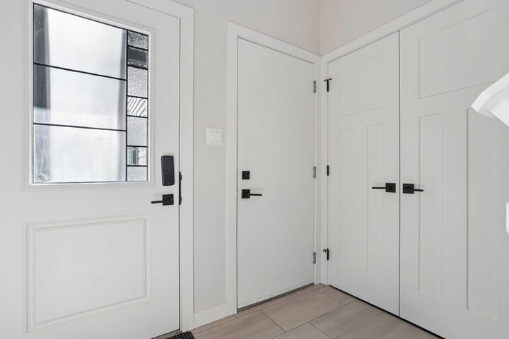 Property Photo:  1369 Pacific Circle W  AB T1J 5V3 
