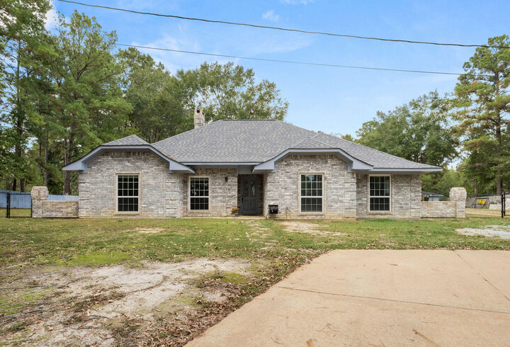 Property Photo: 1886 Savage Forks LA 71446