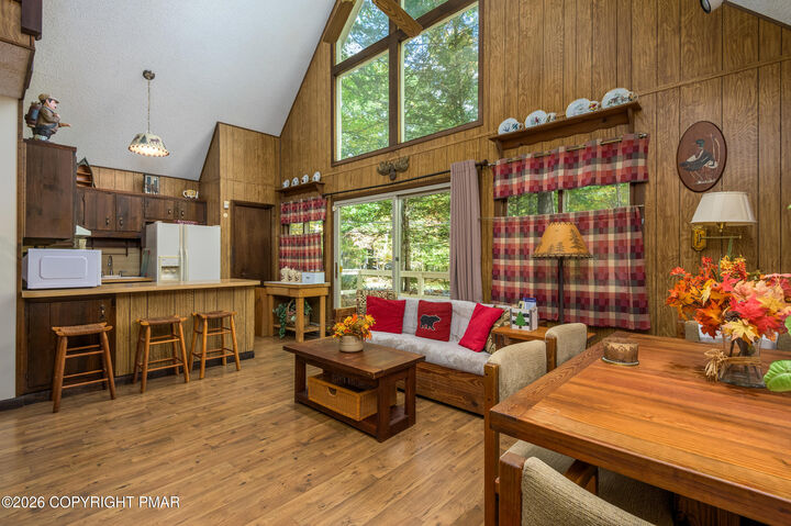Property Photo:  3102 Delaware Circle  PA 18324 