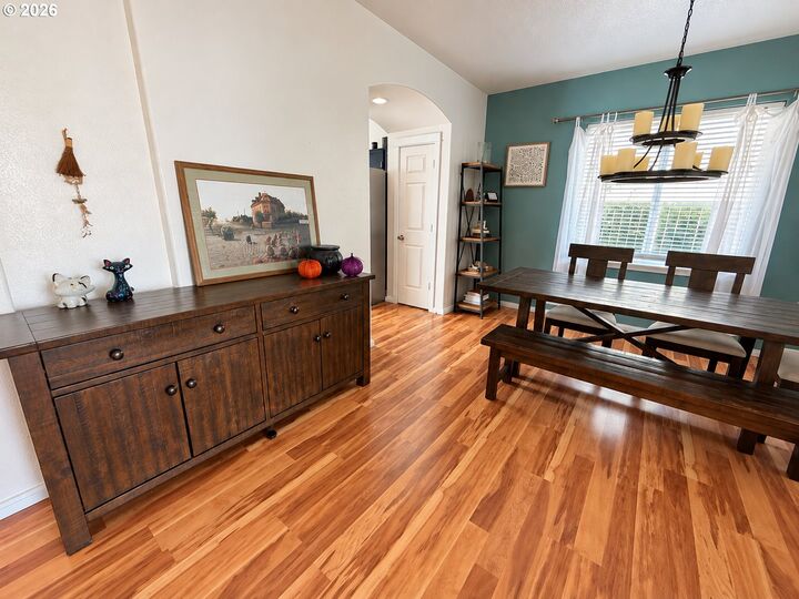 Property Photo: 604 Murin St OR 97402