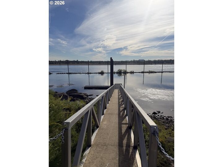 Property Photo: 3708 SE 139th Ave WA 98683