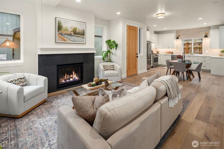Property Photo:  11418 NE 90th Street  WA 98033 