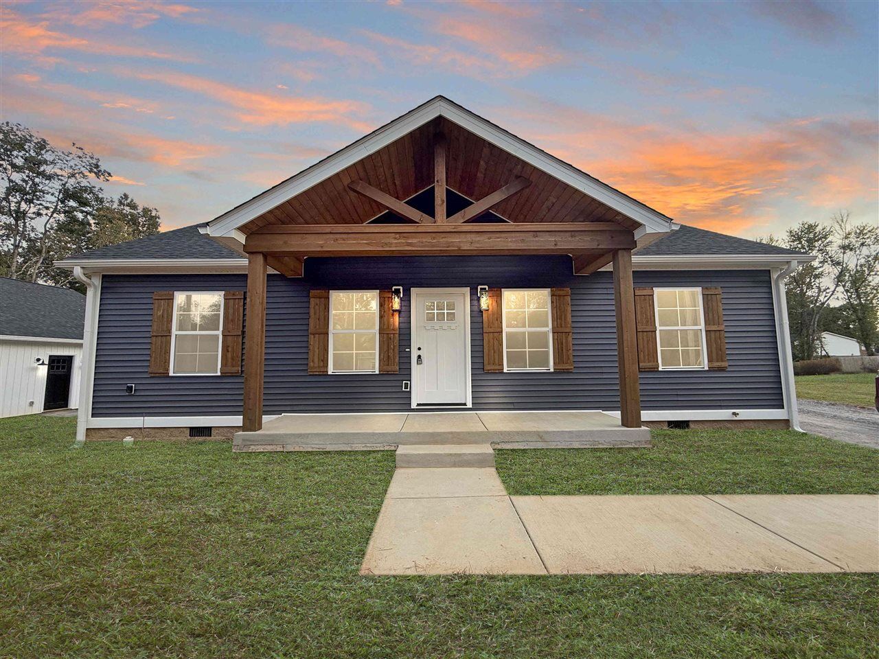Property Photo:  239 Peterson Avenue  KY 42206 