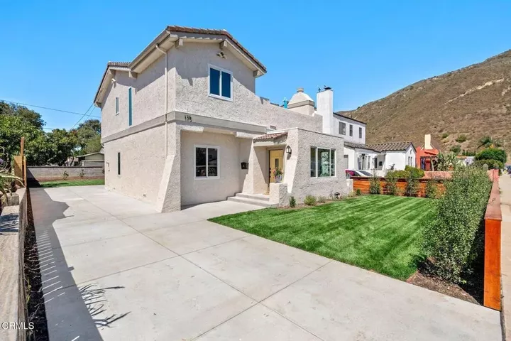 Property Photo:  175 E Lewis Street  CA 93001 
