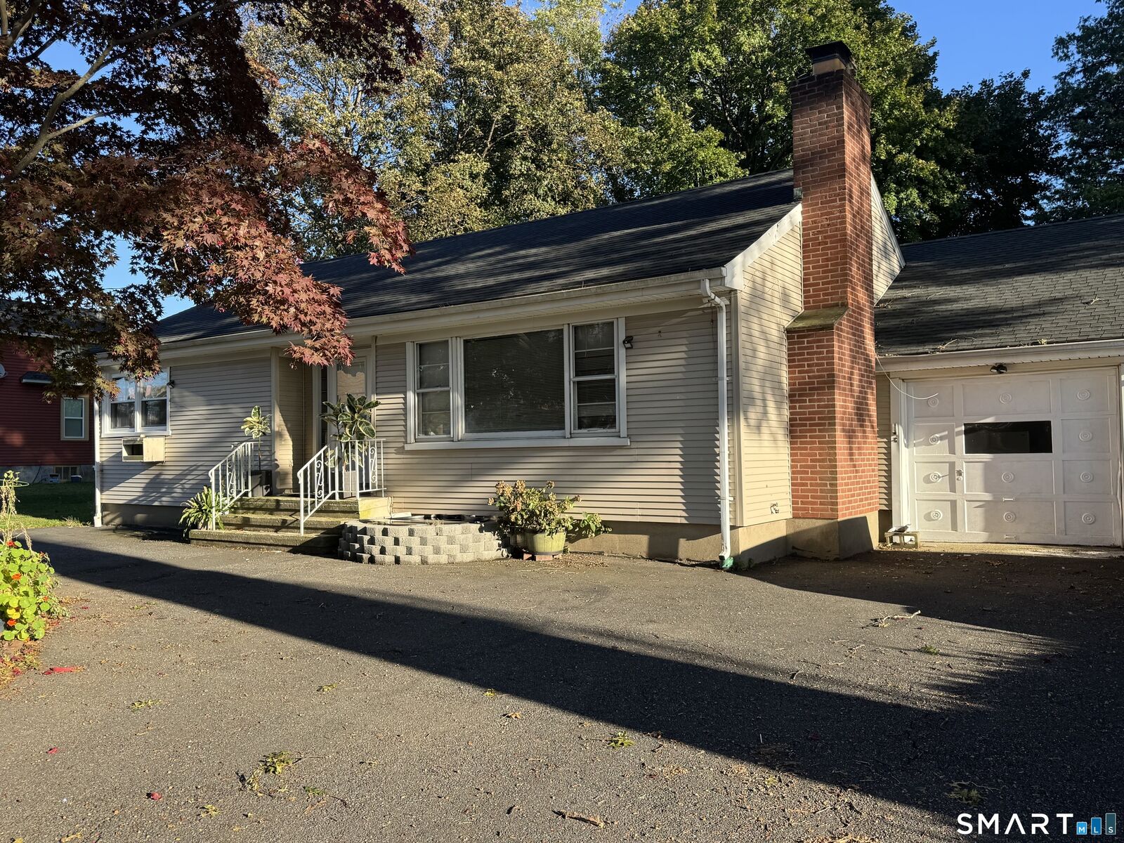 Property Photo:  45 Truman Street  CT 06606 