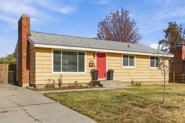 Property Photo: 2811 E 39th Ave WA 99223