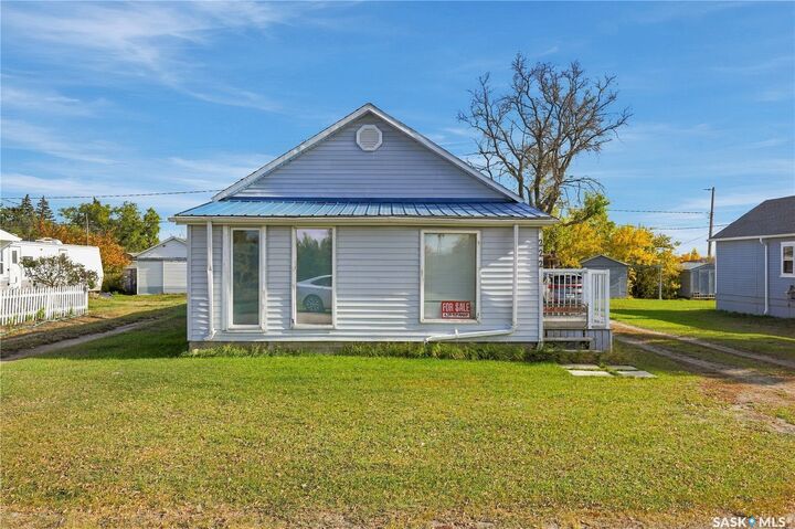 Property Photo:  222 Williams Street  SK S0K 3L0 