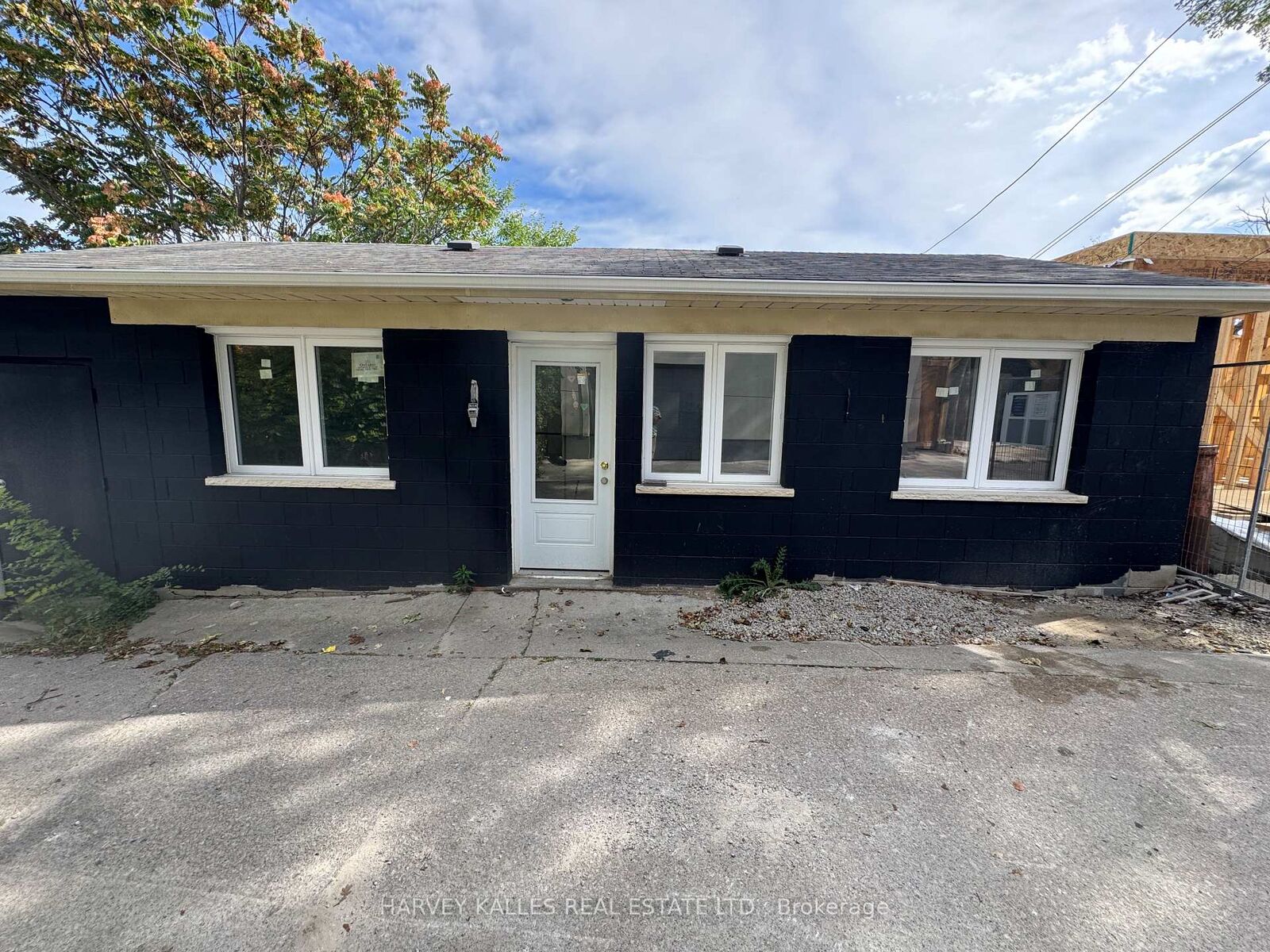 Property Photo:  1252 Davenport Road 6  ON M6H 2G9 