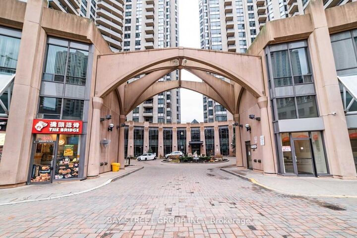 Photo de la propriété:  5 Northtown Way 1107  ON M2N 7A1 