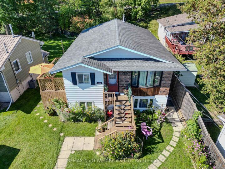 Property Photo:  328 Ninth Avenue S  ON P9N 2J3 