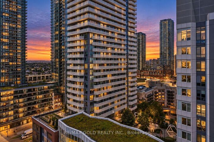 Property Photo: 4065 Confederation Parkway 705 ON L5B 0L4