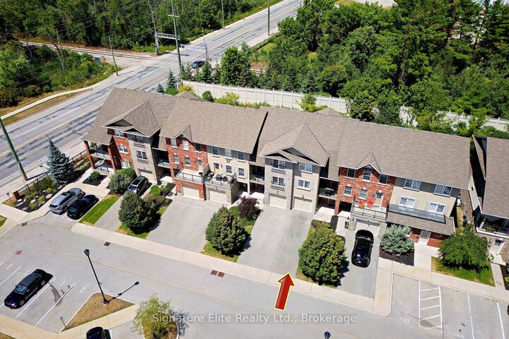 Property Photo:  57 Ferndale Drive S 7  ON L4N 5T6 