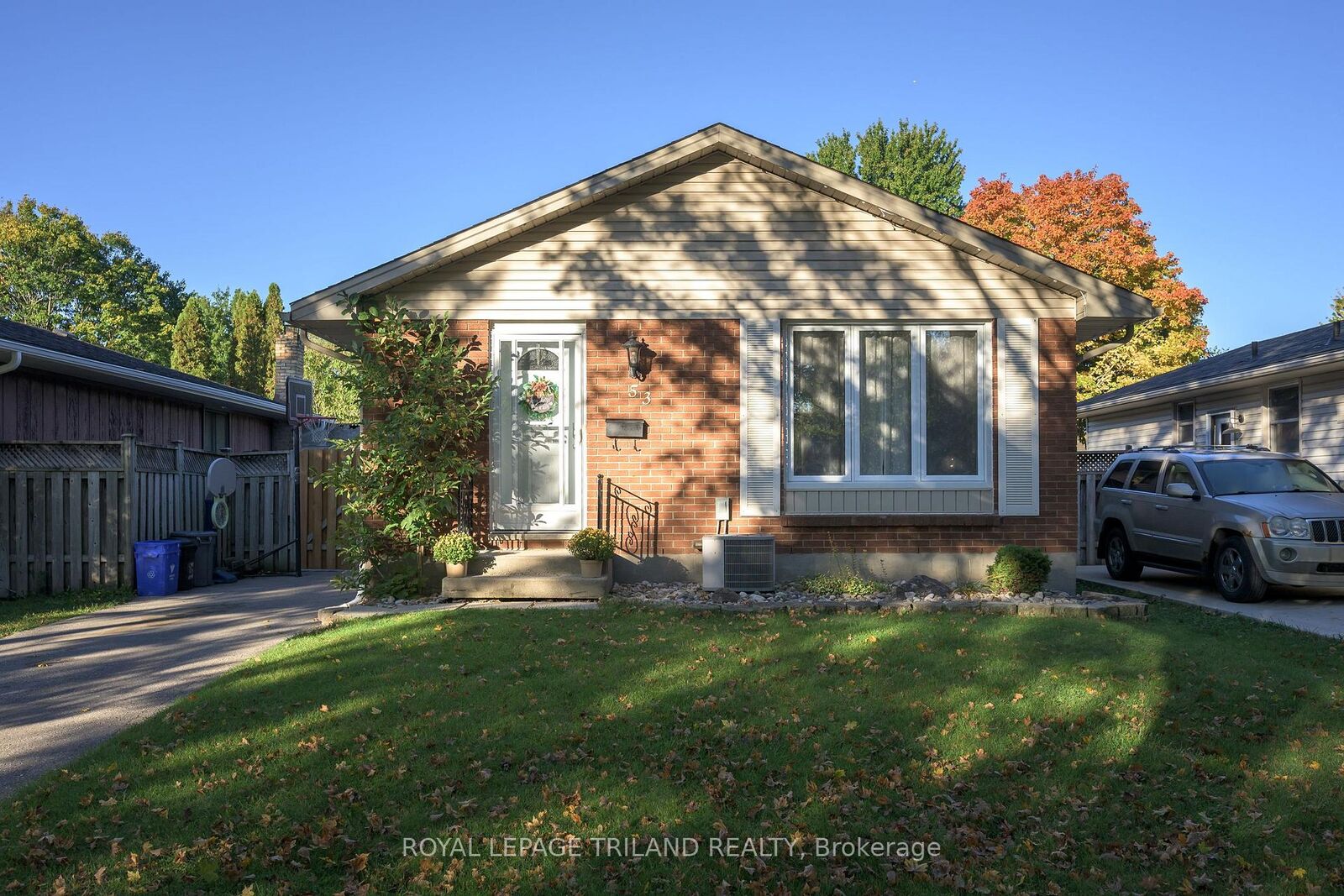 Property Photo:  53 Stroud Crescent  ON N6E 1Z5 
