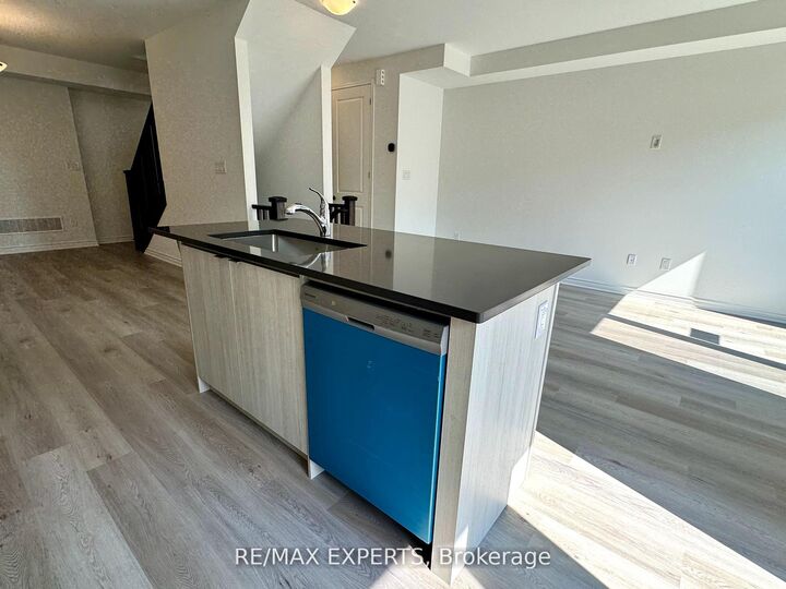 Property Photo:  17 Pearen Lane  ON L9J 0G5 
