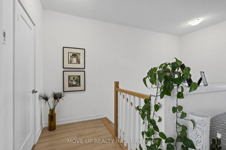 Property Photo:  9 Andrew Knowles Lane S  ON L0G 1M0 